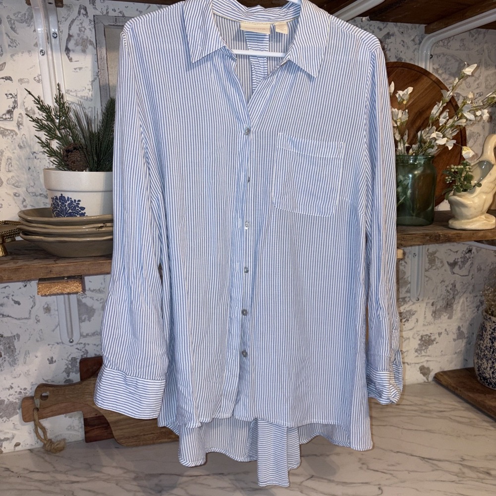 Chicos Women's 1/USM Coastal Stripe Button Down Airy Basic Shirt Cozy Soft Boho